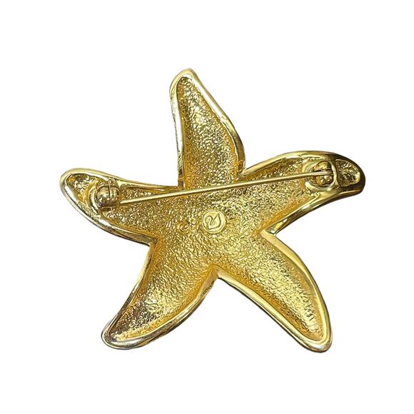 1990s Swarovski Textured Gold Tone White Crystal Rhinestones Starfish Brooch Pin - Picture 2 of 3